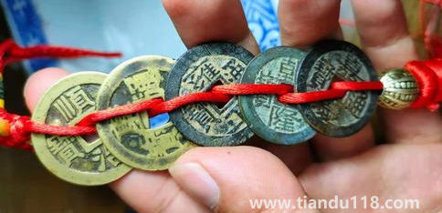 五帝錢(qián)能不能掛一對(duì)3
