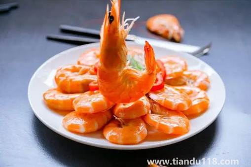 基圍蝦用開(kāi)水煮還是冷水煮2