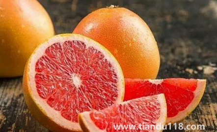 葡萄柚和紅心柚哪個(gè)好吃(怎么快速辨別葡萄柚和紅心柚)(圖2) 葡萄柚和紅心柚哪個(gè)好吃2