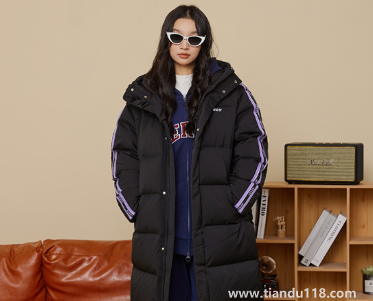 鵝絨服是不是比鴨絨服?。ㄓ鸾q服鴨絨好還是鵝絨的好）