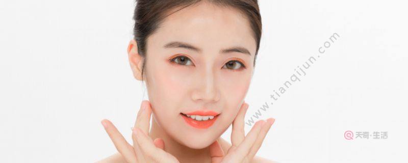 ?夢(mèng)妝山茶凝時(shí)適合年齡